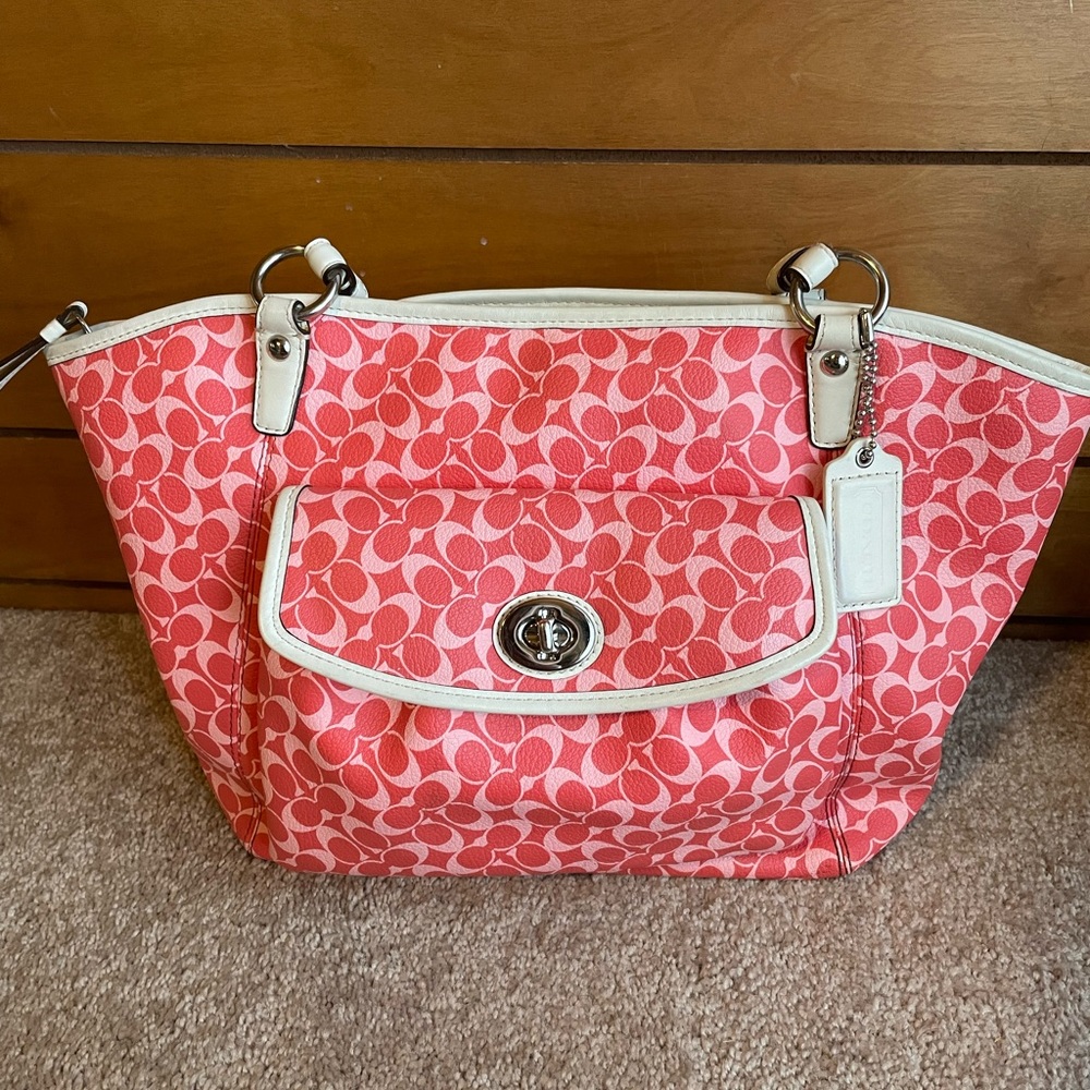 Coach Tote Bag - Pink signature C pattern